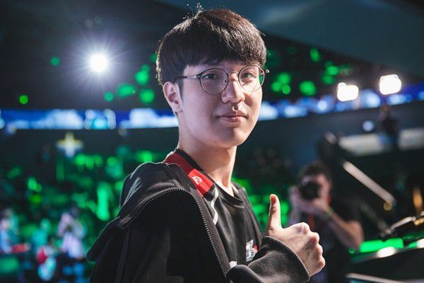 TheShy新星惊险取胜表现惊艳，日本队未来可期！
